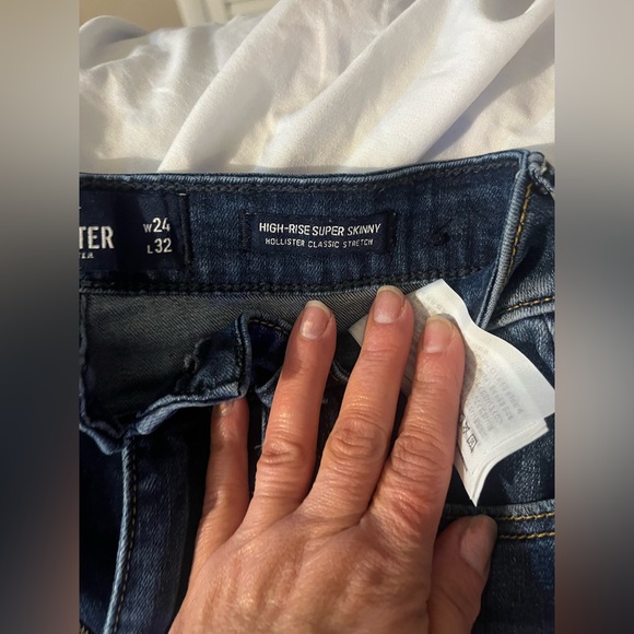 Hollister High Rise Super Skinny Classic Stretch Women's Jeans W-24 L- 32 - Picture 6 of 7
